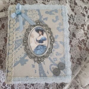 Junk Journal. Handcrafted French Blue, 200 Pages